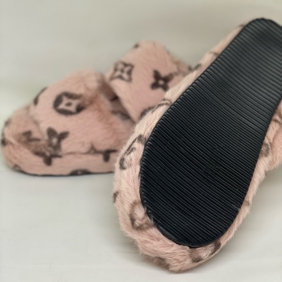 Open Toe Slippers - Picture 3 of 4